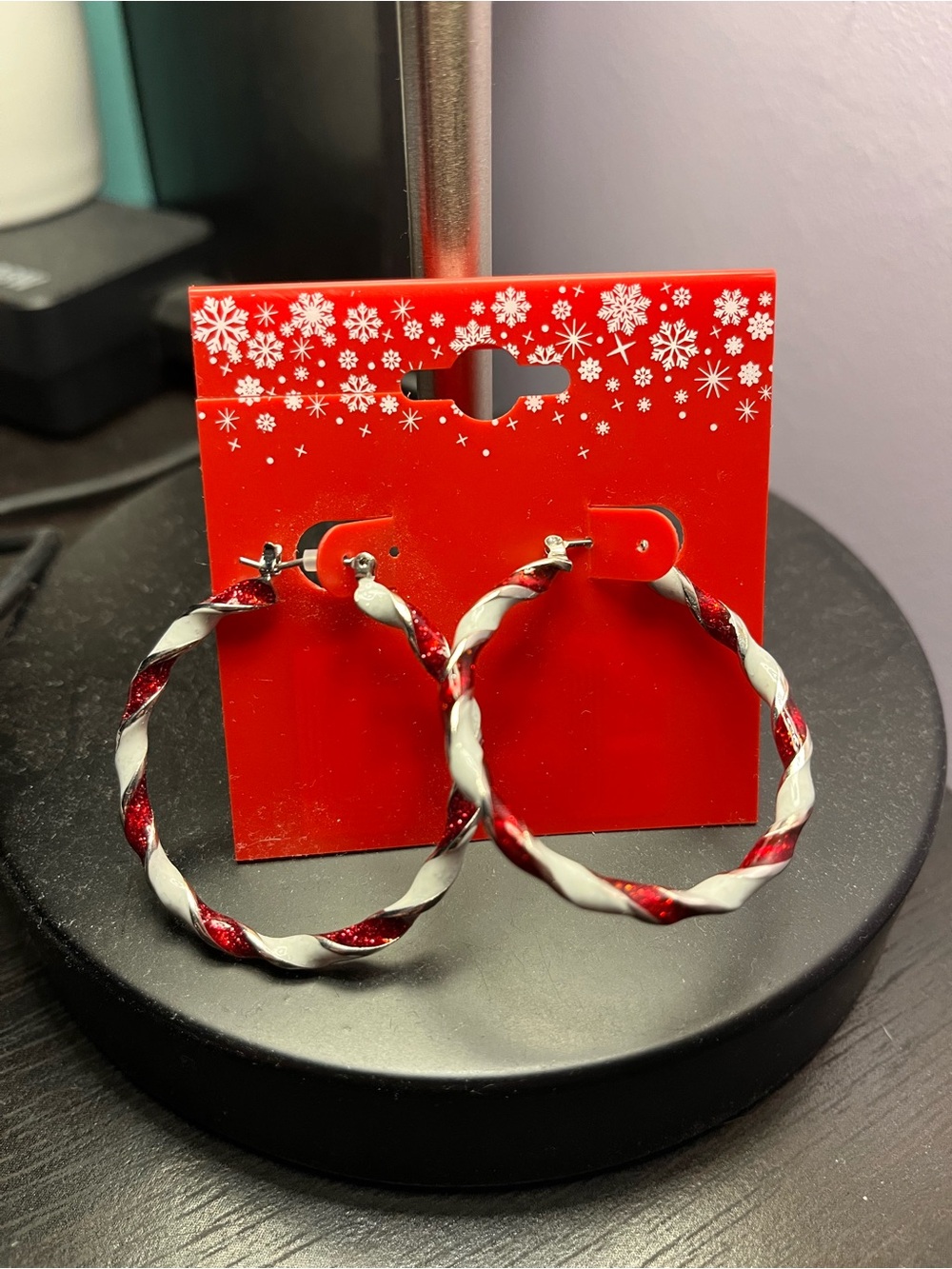 Christmas Red and White Twisted Hoop Earrings - Women Jewelry